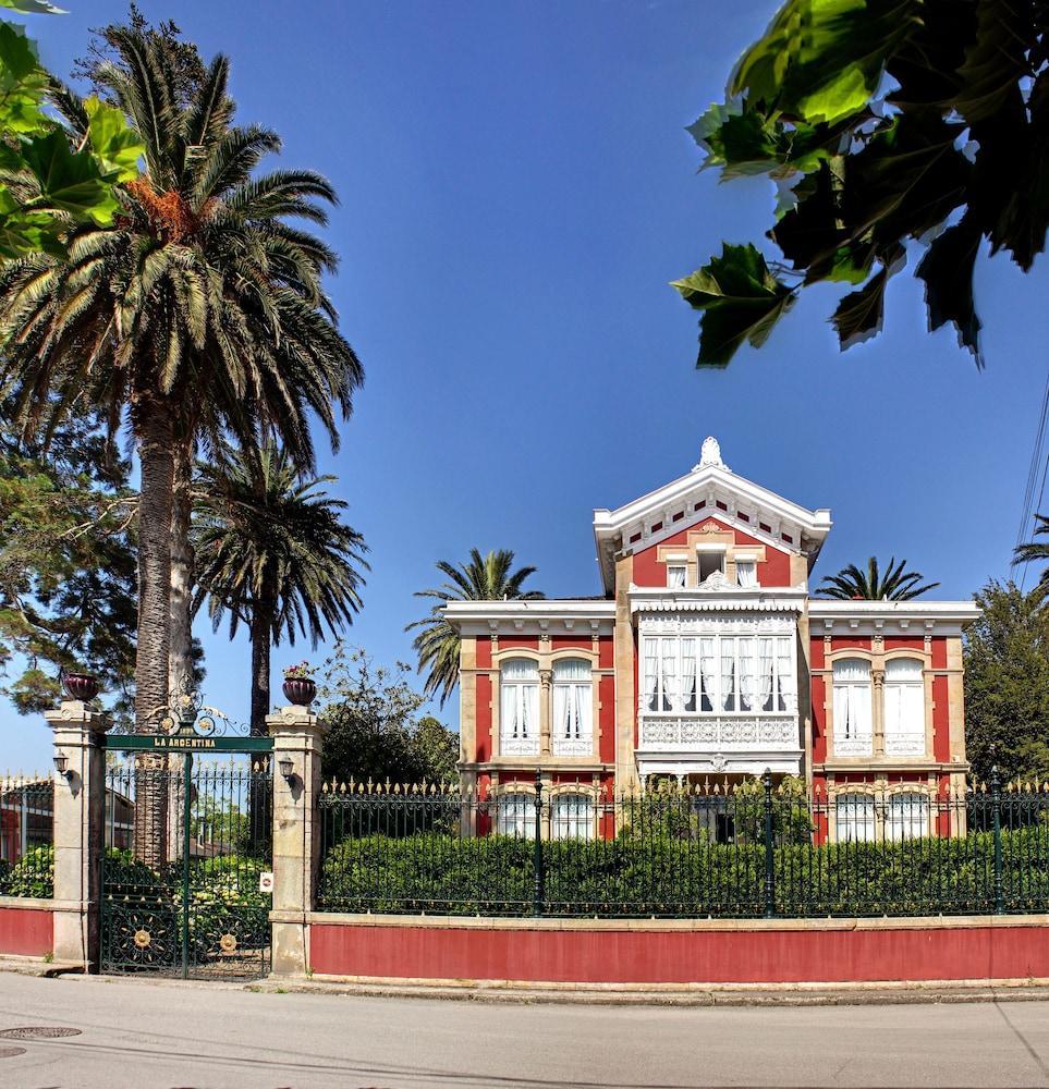 Villa La Argentina Luarca Exterior photo